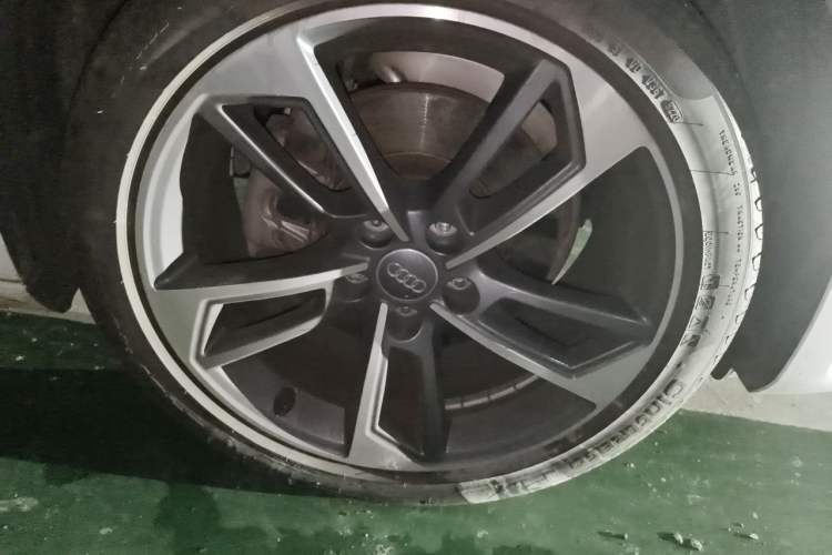 Used Audi A4L 2020 40 TFSI Fashion Dynamic Model Right Front Wheel Hub