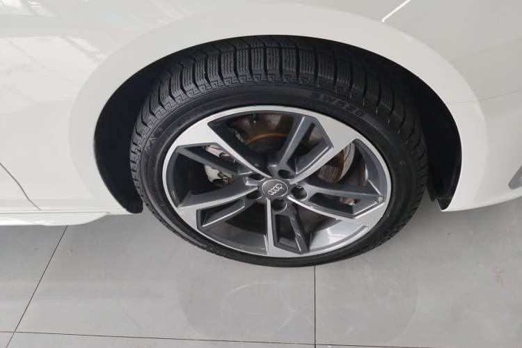 Used Audi A4L 2020 40 TFSI Fashion Dynamic Model Right Front Wheel Hub