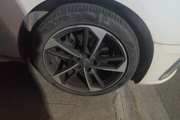 Used Audi A4L 2020 40 TFSI Fashion Dynamic Model Right Front Wheel Hub