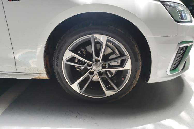 Used Audi A4L 2020 40 TFSI Fashion Dynamic Model Right Front Wheel Hub