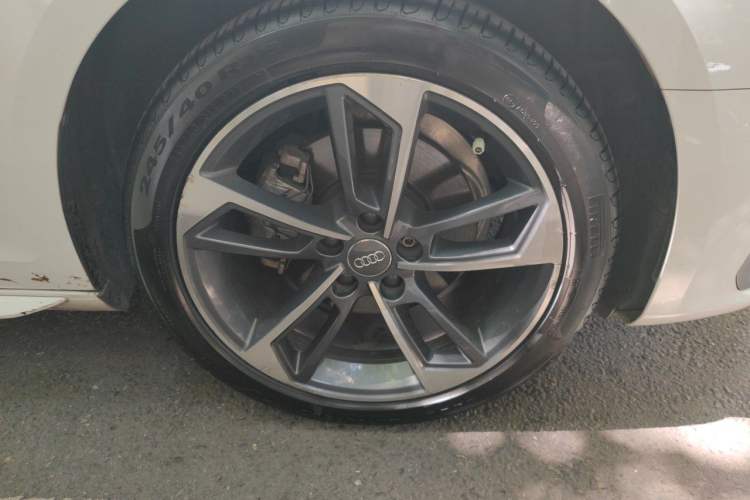 Used Audi A4L 2020 40 TFSI Fashion Dynamic Model Right Front Wheel Hub