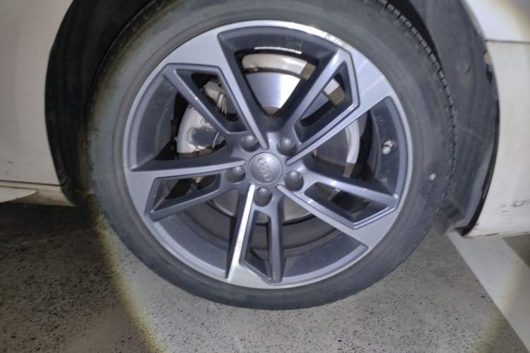Used Audi A4L 2020 35 TFSI Fashion Dynamic Model Right Front Wheel Hub