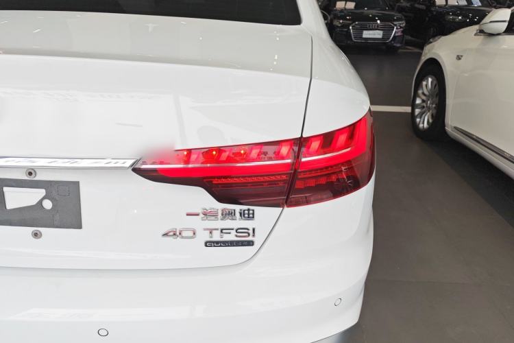 Used Audi A4L 2020 40 TFSI quattro Luxury Dynamic Model Right Rear Taillight