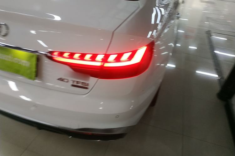 Used Audi A4L 2020 40 TFSI quattro Luxury Dynamic Model Right Rear Taillight