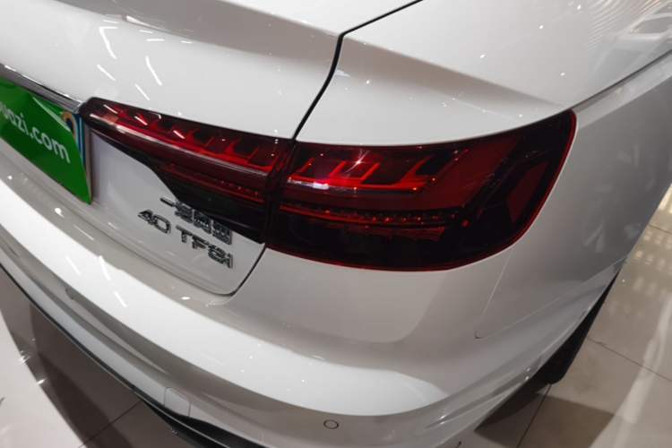 Used Audi A4L 2020 40 TFSI Fashion Dynamic Model Right Rear Taillight