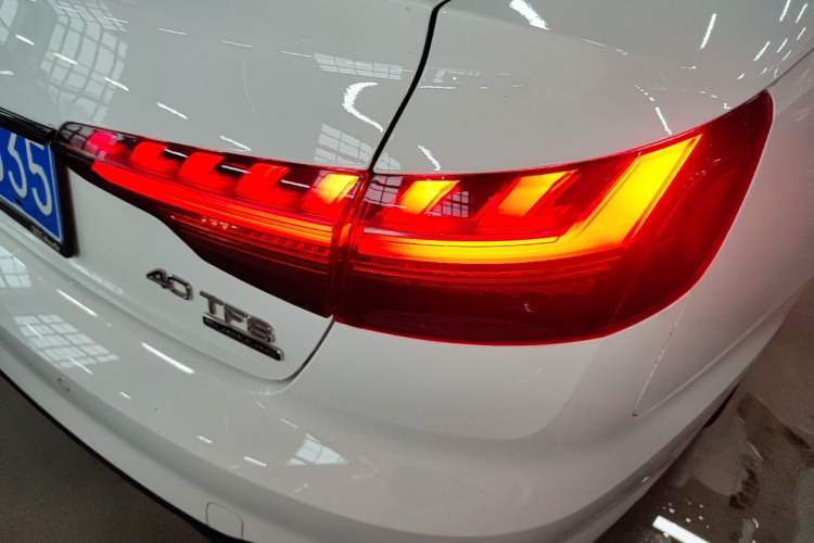Used Audi A4L 2020 40 TFSI quattro Luxury Dynamic Model Right Rear Taillight