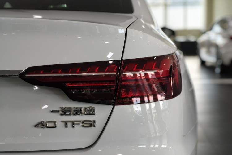 Used Audi A4L 2020 40 TFSI Luxury Dynamic Model Right Rear Taillight