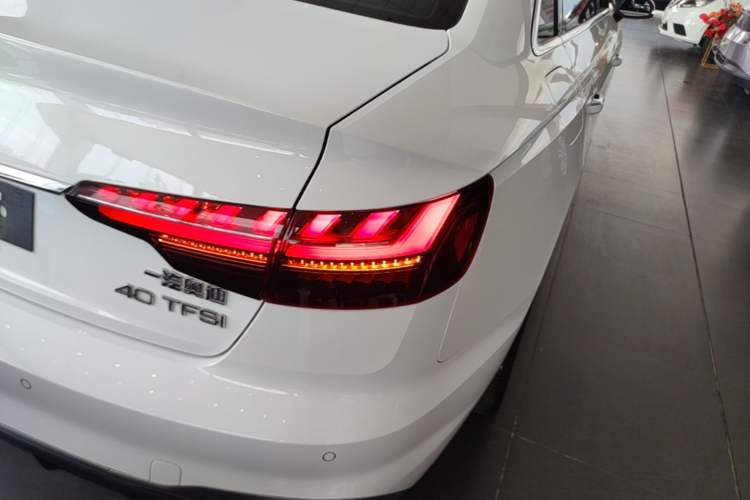 Used Audi A4L 2020 40 TFSI Luxury Dynamic Model Right Rear Taillight