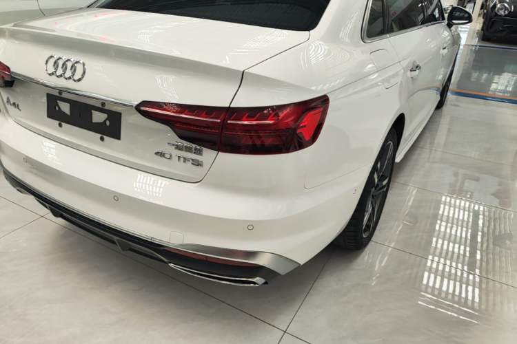Used Audi A4L 2020 40 TFSI Fashion Dynamic Model Right Rear Taillight