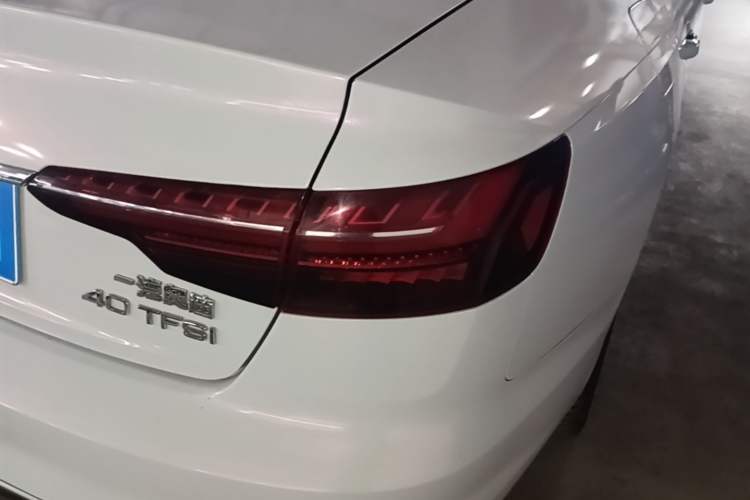Used Audi A4L 2020 40 TFSI Fashion Dynamic Model Right Rear Taillight