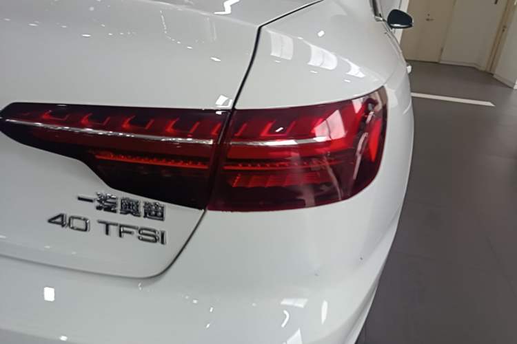 Used Audi A4L 2020 40 TFSI Luxury Prestige Edition Right Rear Taillight