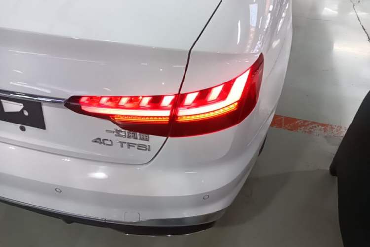 Used Audi A4L 2020 40 TFSI Fashion Dynamic Model Right Rear Taillight