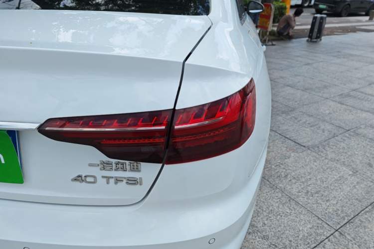 Used Audi A4L 2020 40 TFSI Fashion Dynamic Model Right Rear Taillight