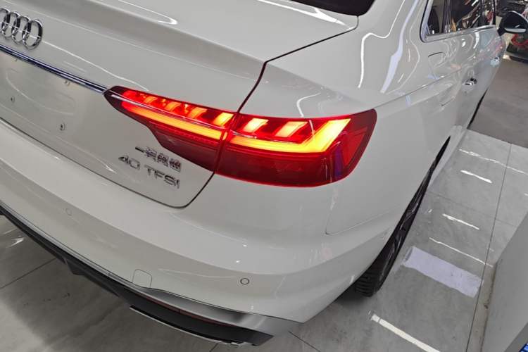 Used Audi A4L 2020 40 TFSI Luxury Dynamic Model Right Rear Taillight