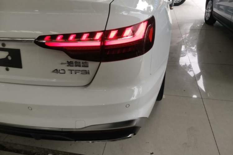 Used Audi A4L 2020 40 TFSI Fashion Dynamic Model Right Rear Taillight