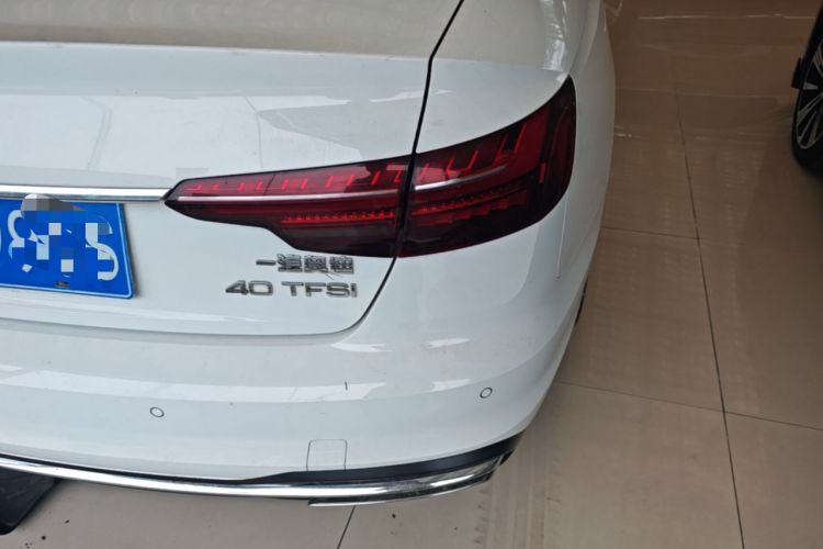 Used Audi A4L 2020 40 TFSI Fashionable and Elegant Model Right Rear Taillight