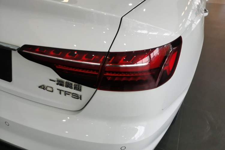 Used Audi A4L 2020 40 TFSI Fashion Dynamic Model Right Rear Taillight