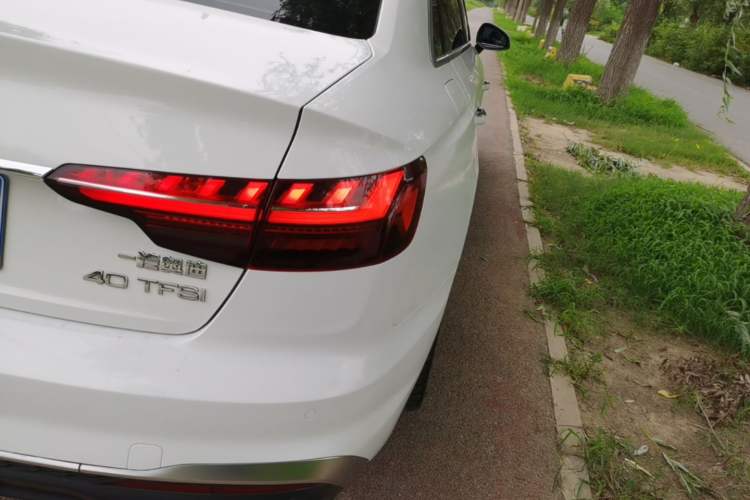 Used Audi A4L 2020 40 TFSI Fashion Dynamic Model Right Rear Taillight