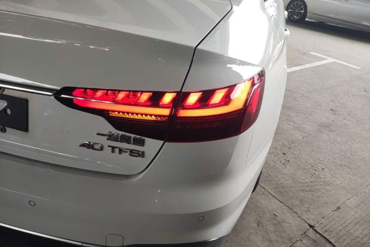 Used Audi A4L 2020 40 TFSI Luxury Dynamic Model Right Rear Taillight