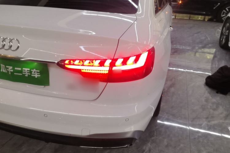 Used Audi A4L 2020 40 TFSI Fashion Dynamic Model Right Rear Taillight