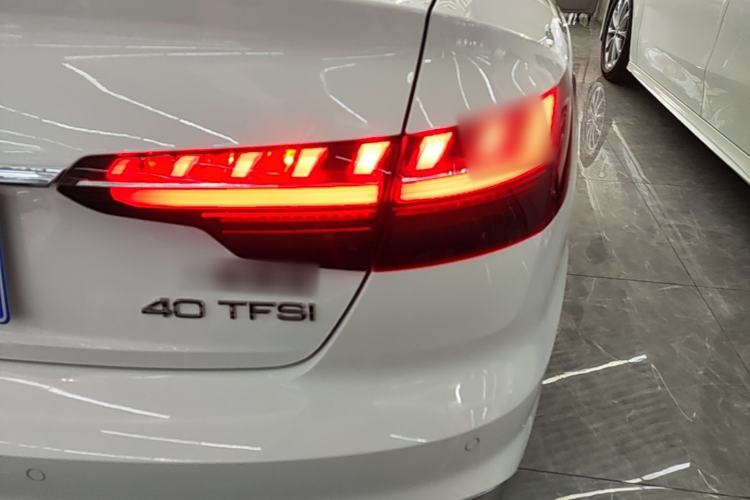 Used Audi A4L 2020 40 TFSI Fashion Dynamic Model Right Rear Taillight