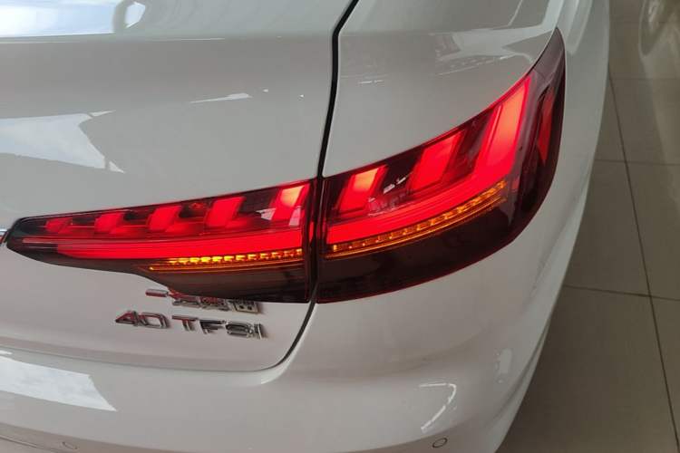 Used Audi A4L 2020 40 TFSI Luxury Dynamic Model Right Rear Taillight