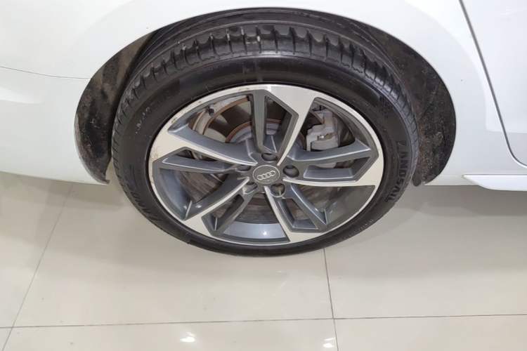 Used Audi A4L 2020 40 TFSI Fashion Dynamic Model Right Rear Wheel Hub