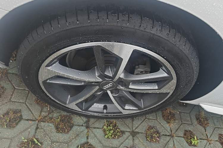 Used Audi A4L 2020 40 TFSI Fashion Dynamic Model Right Rear Wheel Hub
