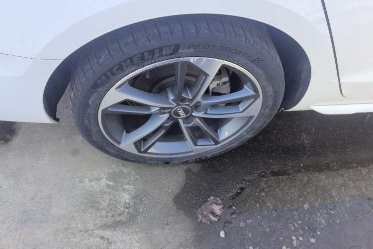 Used Audi A4L 2020 40 TFSI Fashion Dynamic Model Right Rear Wheel Hub