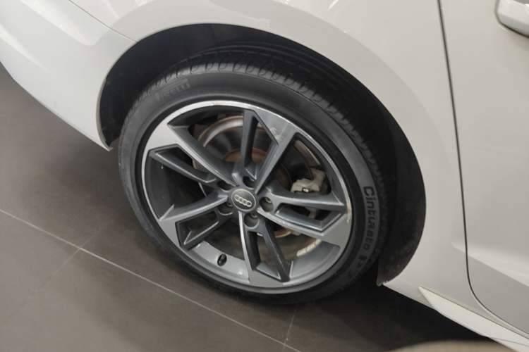 Used Audi A4L 2020 40 TFSI Fashion Dynamic Model Right Rear Wheel Hub