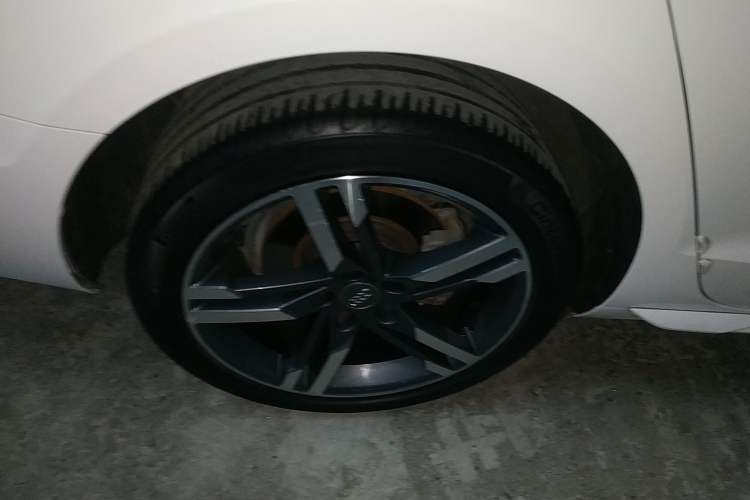 Used Audi A4L 2020 40 TFSI Luxury Dynamic Model Right Rear Wheel Hub