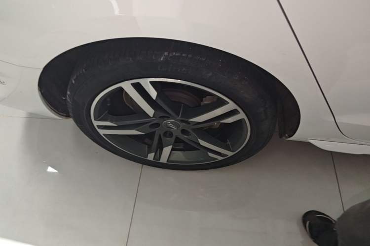 Used Audi A4L 2020 40 TFSI Fashion Dynamic Model Right Rear Wheel Hub