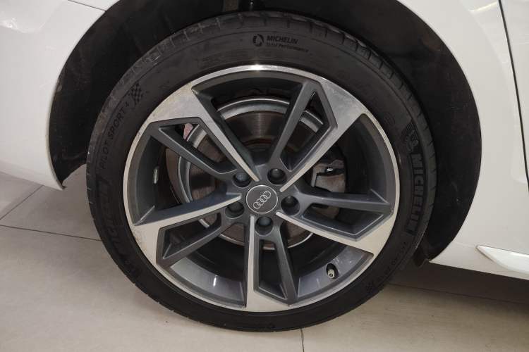 Used Audi A4L 2020 40 TFSI Fashion Dynamic Model Right Rear Wheel Hub