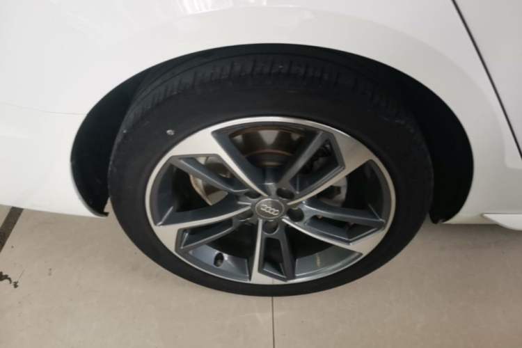 Used Audi A4L 2020 40 TFSI Fashion Dynamic Model Right Rear Wheel Hub