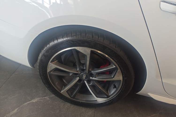 Used Audi A4L 2020 40 TFSI Fashion Dynamic Model Right Rear Wheel Hub