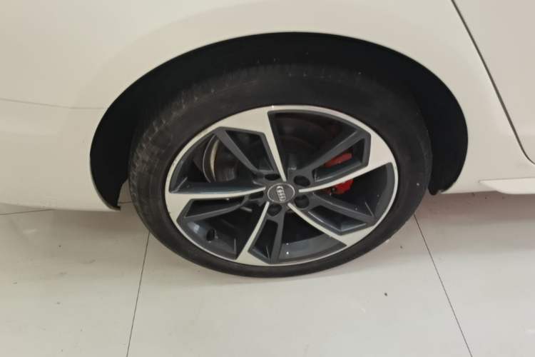 Used Audi A4L 2020 40 TFSI Fashion Dynamic Model Right Rear Wheel Hub