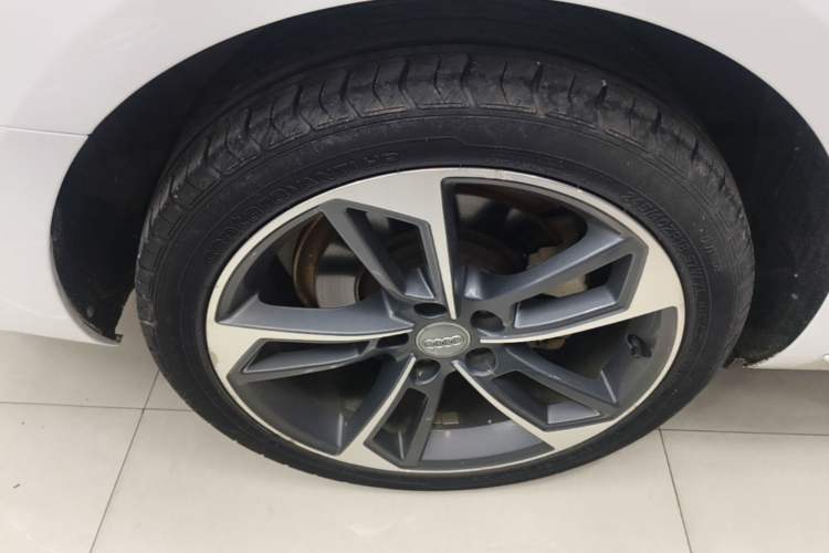 Used Audi A4L 2020 40 TFSI Fashion Dynamic Model Right Rear Wheel Hub