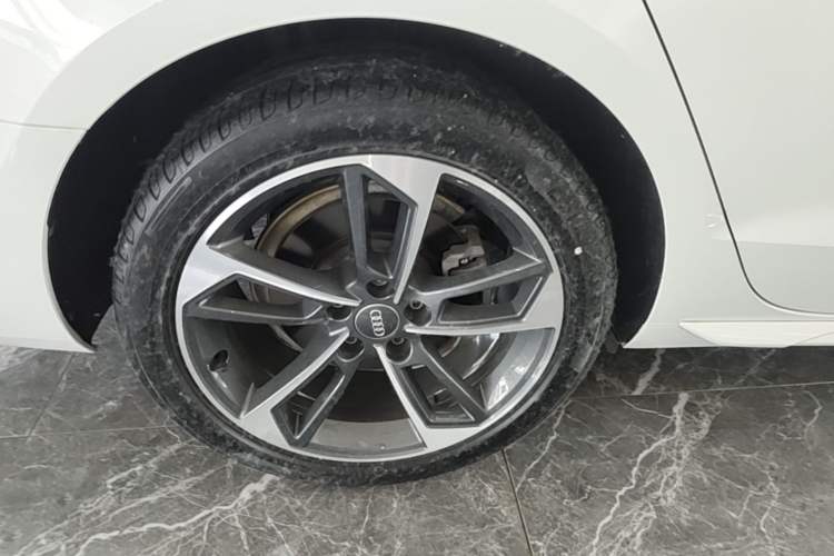 Used Audi A4L 2020 40 TFSI Fashion Dynamic Model Right Rear Wheel Hub