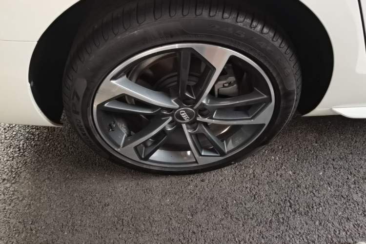 Used Audi A4L 2020 40 TFSI Fashion Dynamic Model Right Rear Wheel Hub