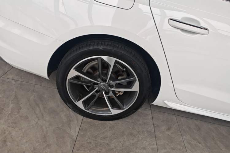 Used Audi A4L 2020 40 TFSI Fashion Dynamic Model Right Rear Wheel Hub