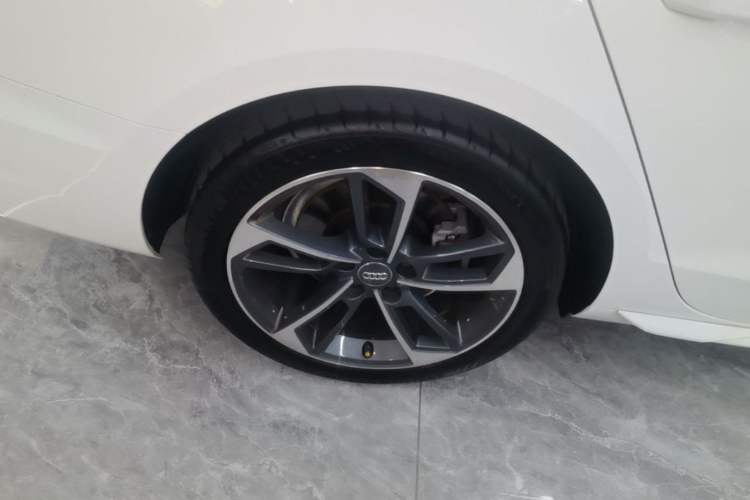 Used Audi A4L 2020 40 TFSI Fashion Dynamic Model Right Rear Wheel Hub