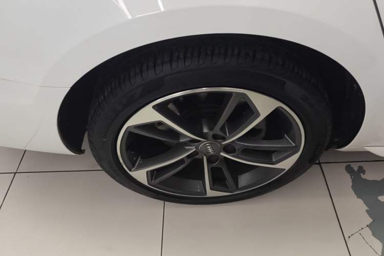 Used Audi A4L 2020 40 TFSI Fashion Dynamic Model Right Rear Wheel Hub