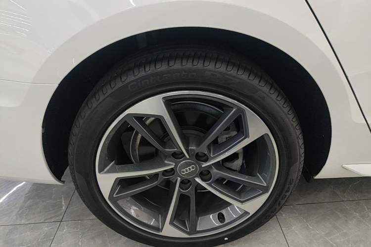 Used Audi A4L 2020 40 TFSI Fashion Dynamic Model Right Rear Wheel Hub