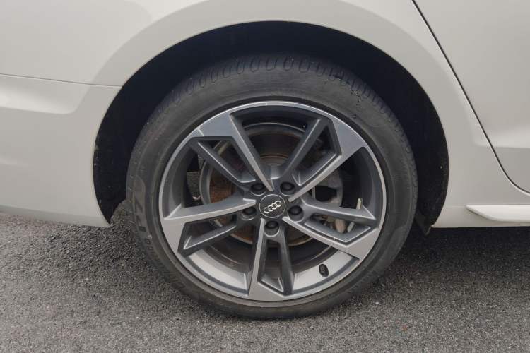 Used Audi A4L 2020 40 TFSI Fashion Dynamic Model Right Rear Wheel Hub