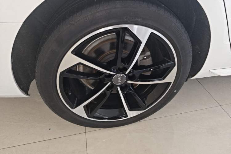 Used Audi A4L 2020 40 TFSI Fashion Dynamic Model Right Rear Wheel Hub