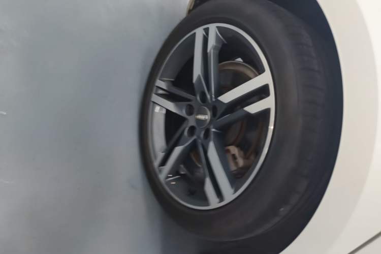 Used Audi A4L 2020 40 TFSI Luxury Dynamic Model Right Rear Wheel Hub