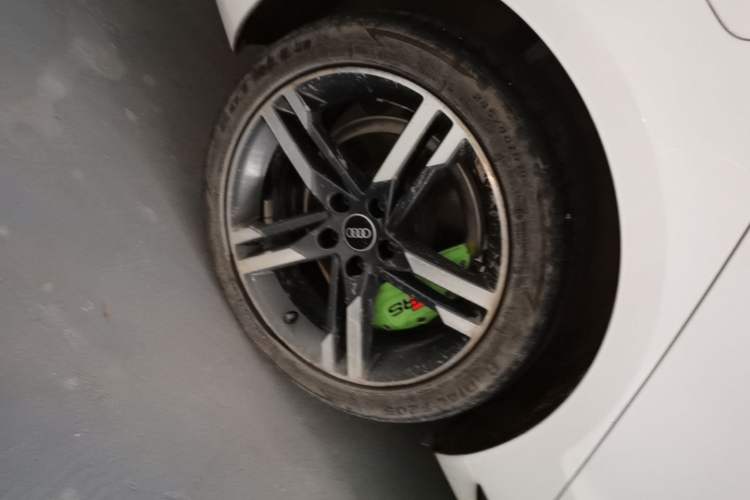 Used Audi A4L 2020 40 TFSI Fashion Dynamic Model Right Rear Wheel Hub