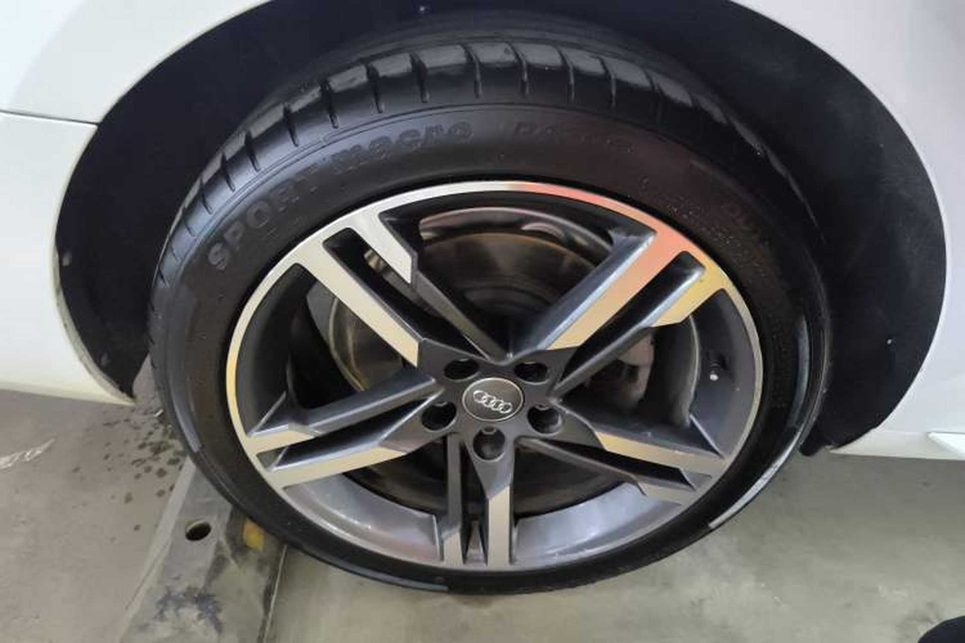 Used Audi A4L 2020 40 TFSI quattro Luxury Dynamic Model Right Rear Wheel Hub