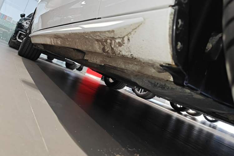 Used Audi A4L 2020 40 TFSI Luxury Prestige Edition Right Side Sill