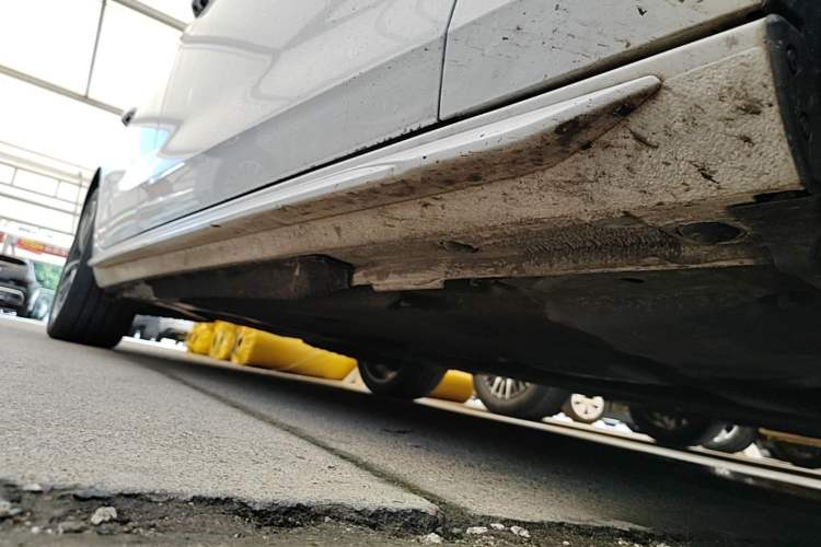 Used Audi A4L 2020 40 TFSI Fashion Dynamic Model Right Side Sill